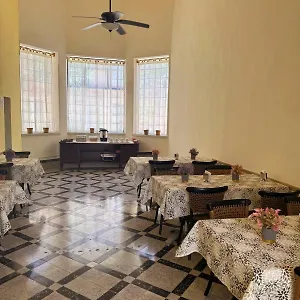 https://hotel-boutique-la-casona-by-kavia.hotelsmerida.org