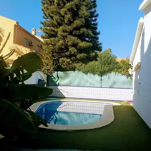 https://villa-albertina.es-andalucia.com