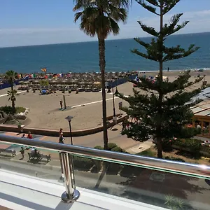 https://apartamentos-la-roca-costa-del-sol.es-andalucia.com